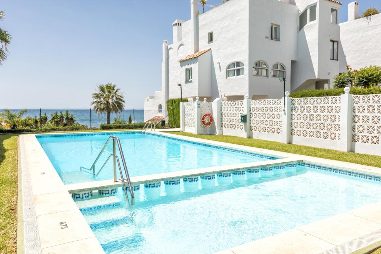 Front Sea View Apartment Estepona Kültér fotó