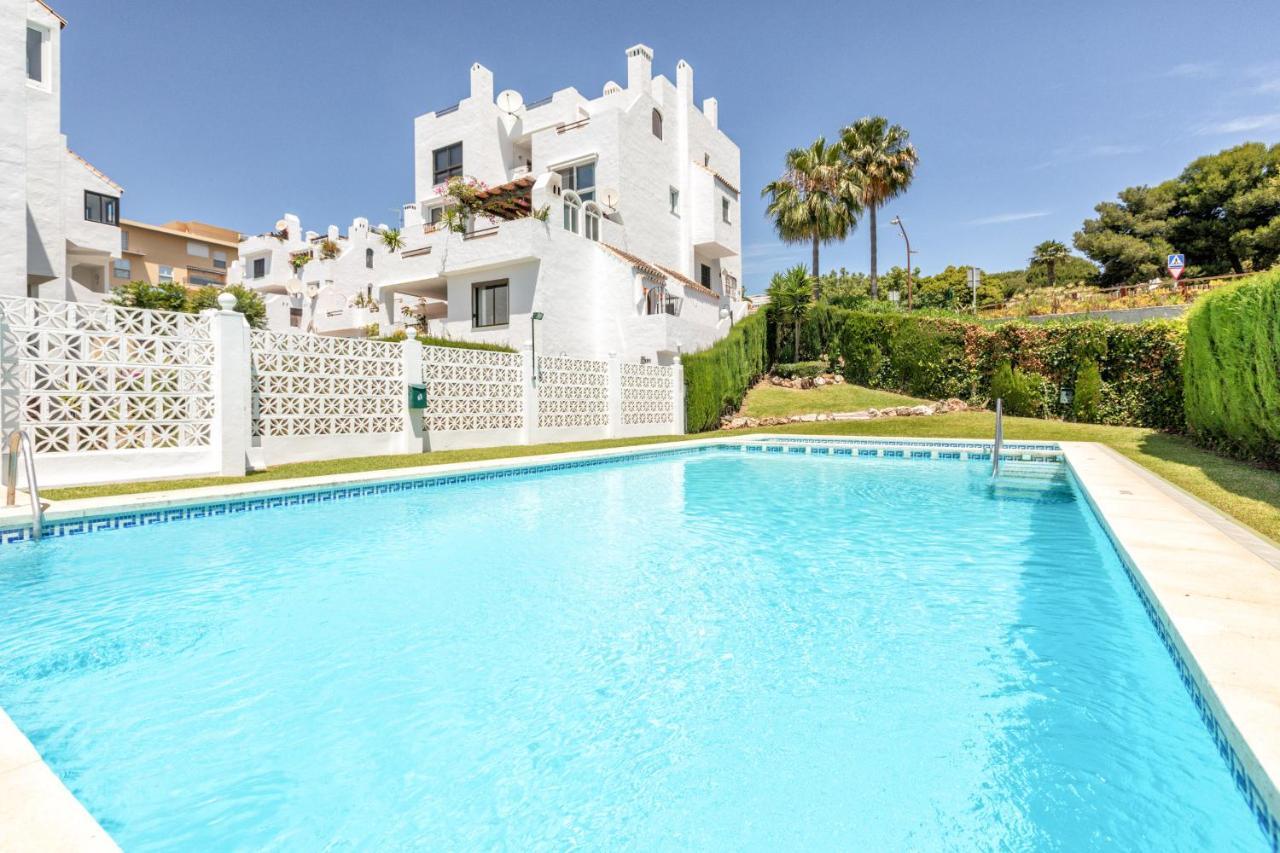 Front Sea View Apartment Estepona Kültér fotó